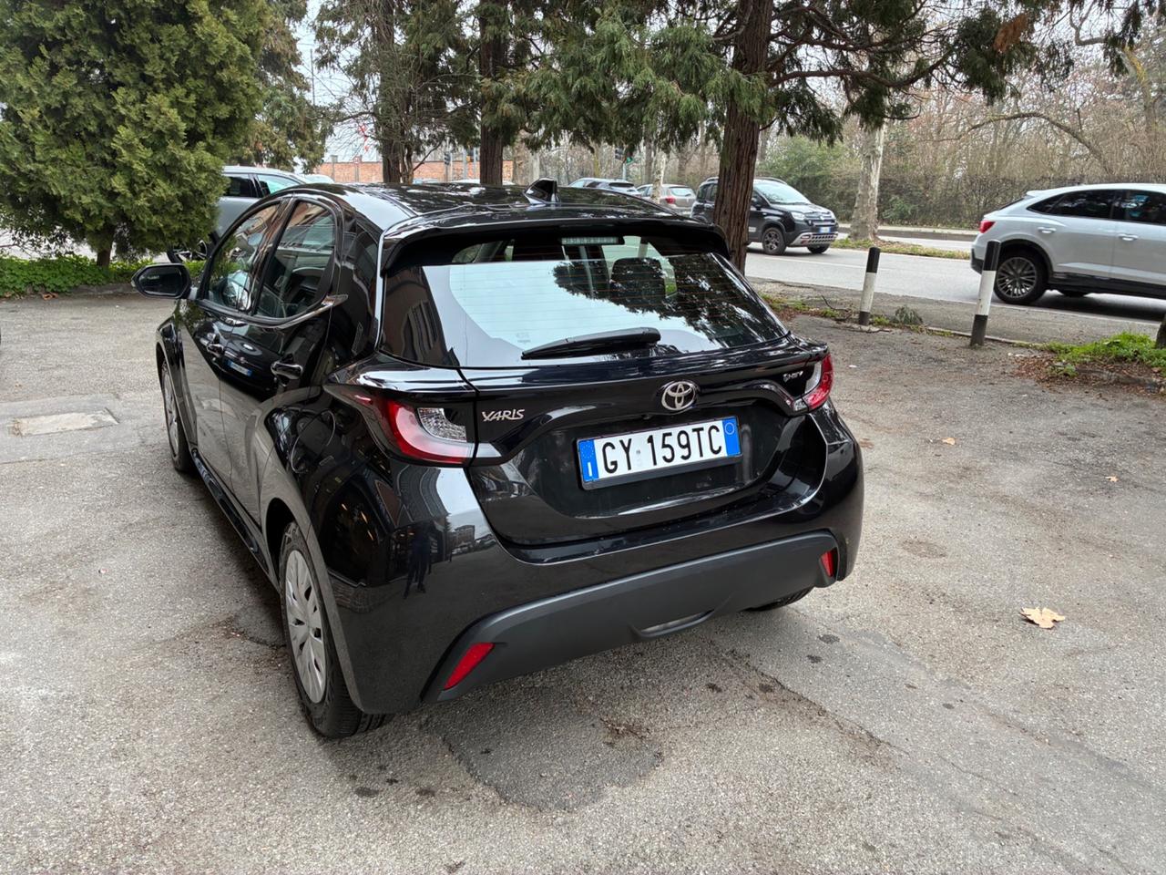 Toyota Yaris 1.5 Hybrid 115cv business pack