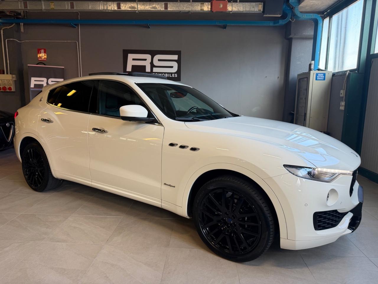 Maserati LEVANTE V6 AWD GRANDSPORT TETTO PELLE