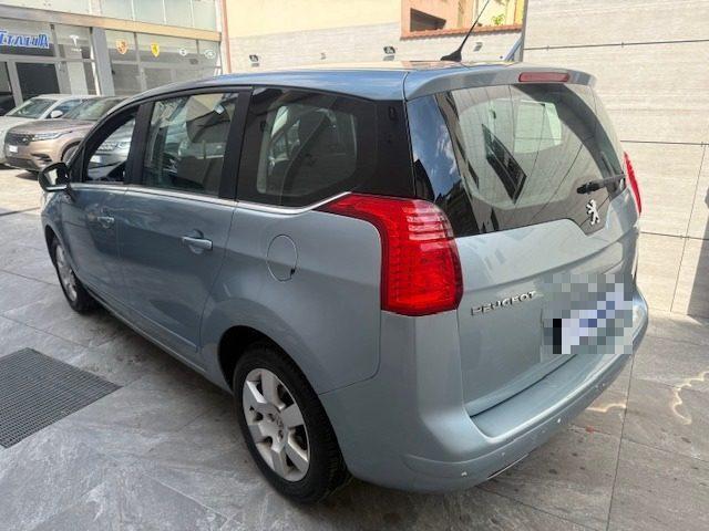 PEUGEOT 5008 1.6 VTi 120CV Tecno 7 POSTI