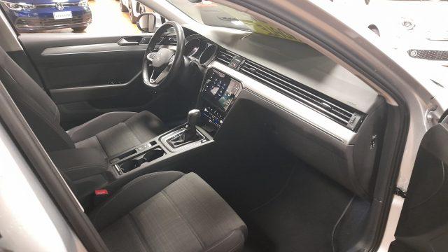 VOLKSWAGEN Passat VAR. DSG 2.0 TDI SCR Business NAVI