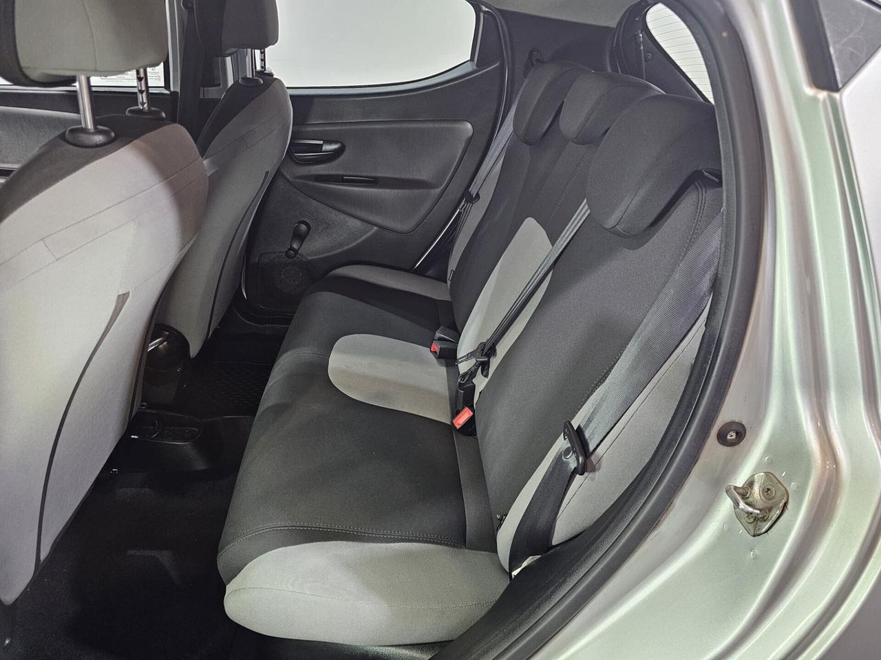 Lancia Ypsilon 1.2 GPL 69cv