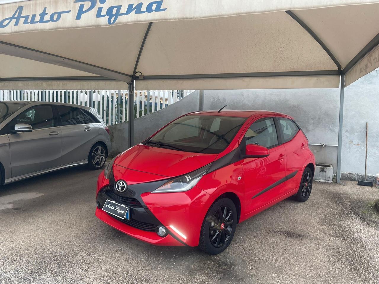 Toyota Aygo 1.0 VVT-i 69 CV 5 porte x-cite
