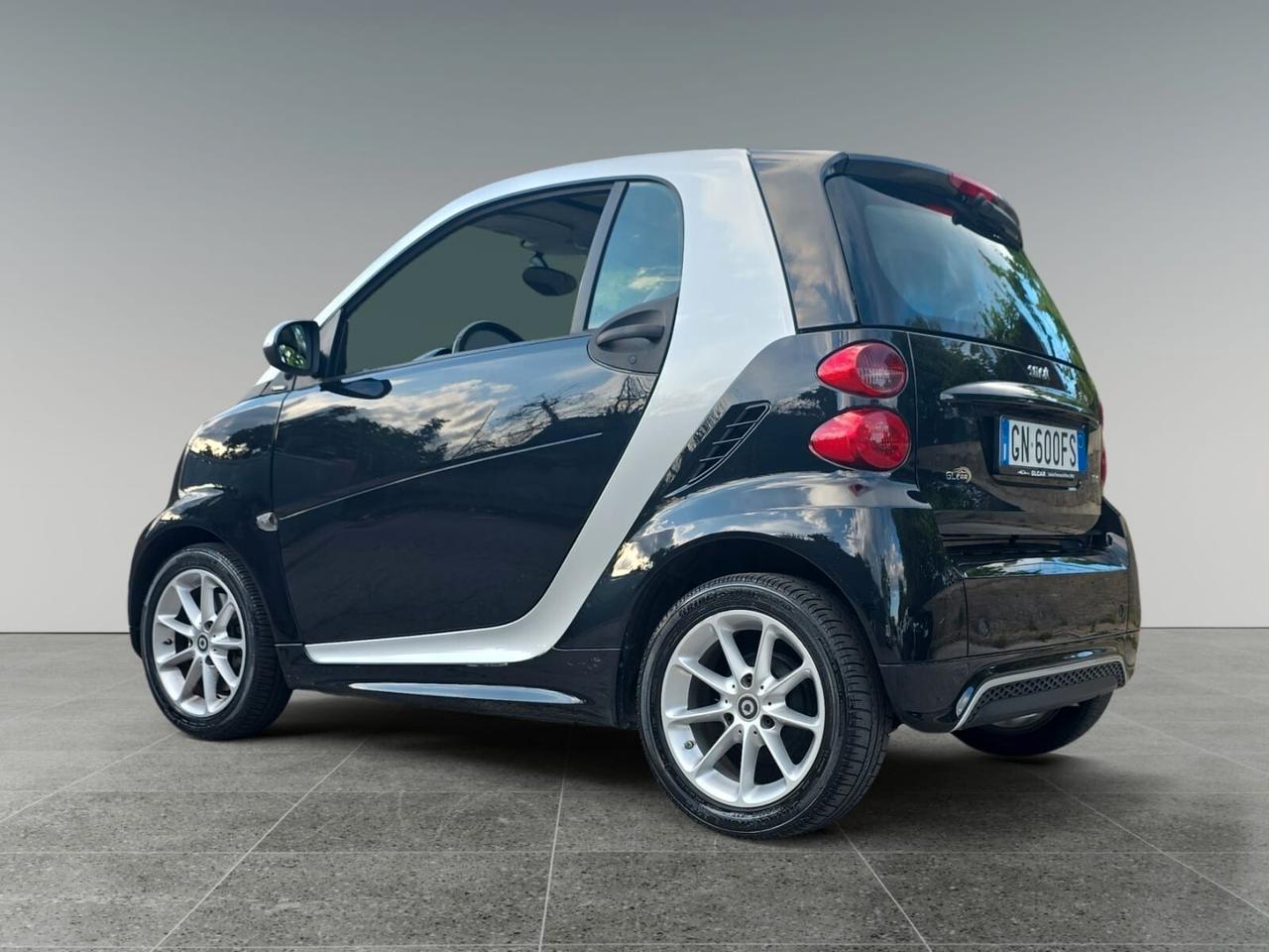 Smart ForTwo 1000 52 kW MHD coupé passion