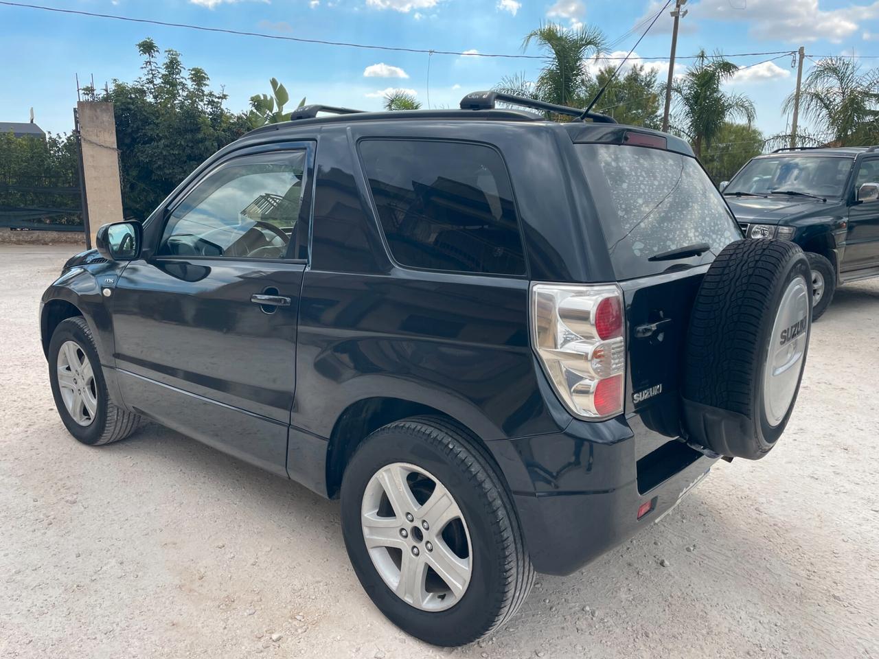 Suzuki Grand Vitara 1.9 DDiS 3 porte