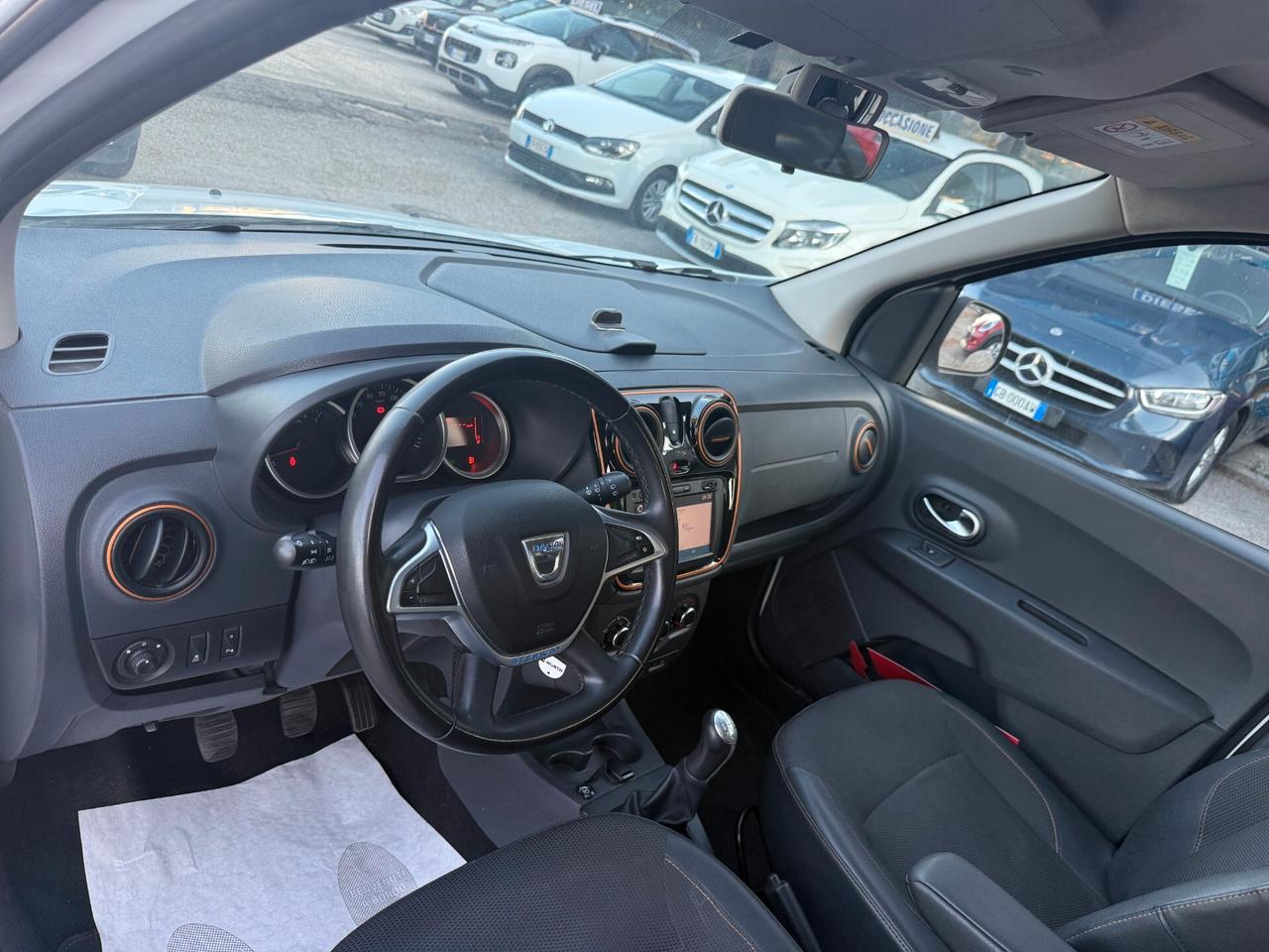 "UNICA" Dacia Lodgy 1.6 100CV GPL 7 posti