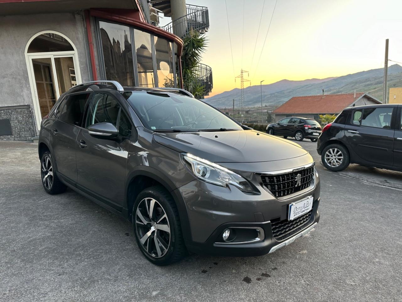 Peugeot 2008 BlueHDi 100 Allure