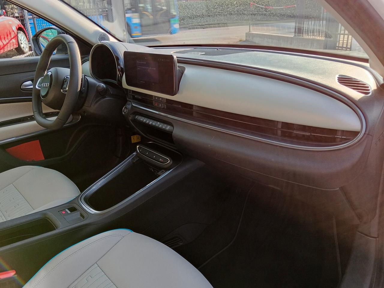 Fiat 600 Hybrid 110 CV DCT MHEV La Prima