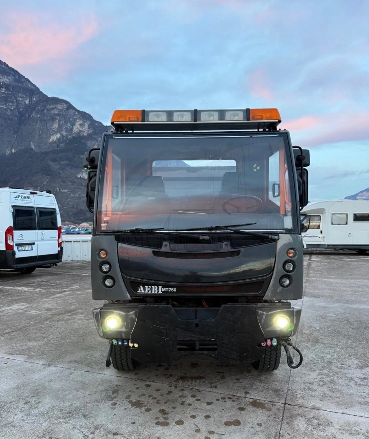AEBI MT-750 – MACCHINA OPERATRICE | 4x4 | RIBALTABILE