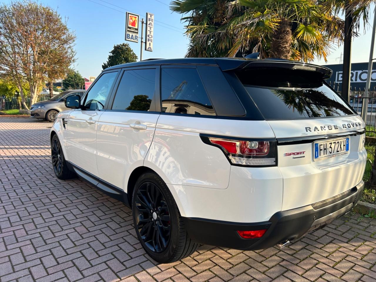 Land Rover Range Rover Sport 3.0 SDV6 HSE SPORT