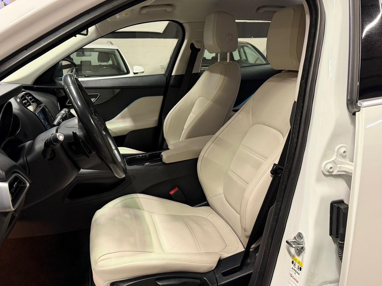 Jaguar F-Pace 2.0 D 180 CV AWD R-Sport