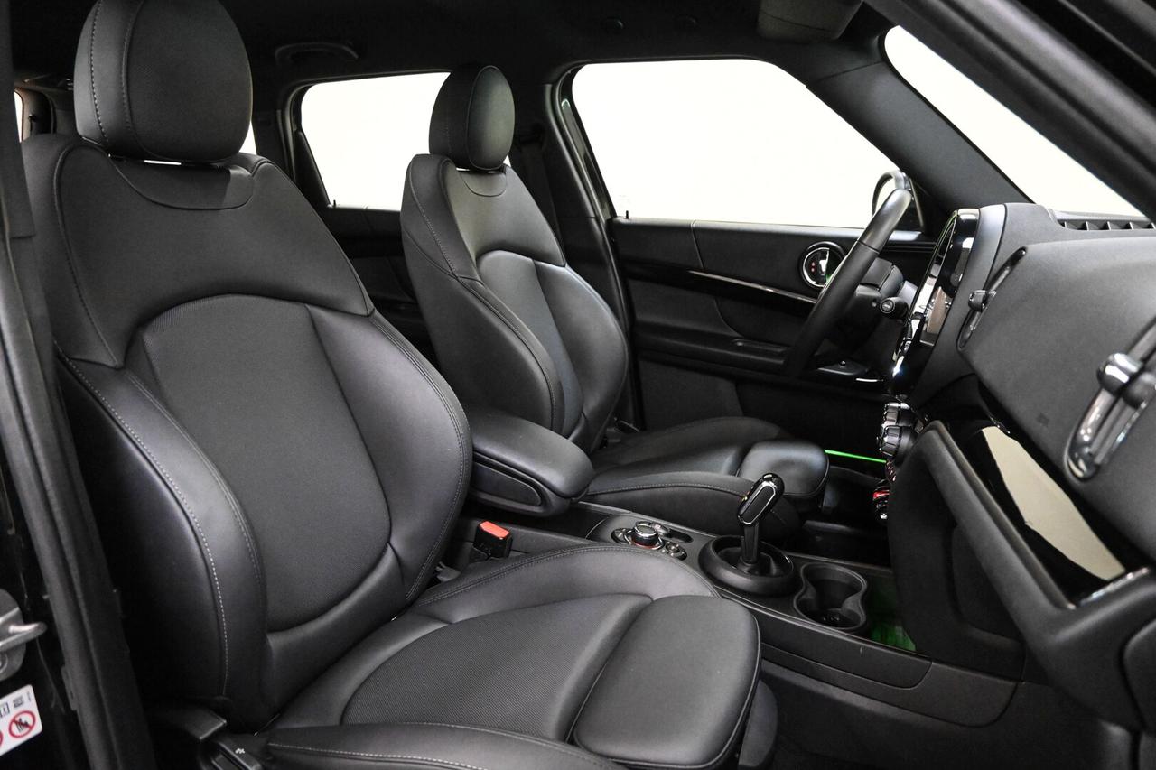 MINI Mini Countrym.(F60) Mini 1.5 Cooper Busine...