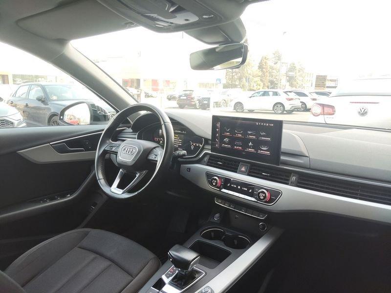 Audi A4 A4 Avant 30 2.0 tdi mhev Business Advanced 136cv s-tronic