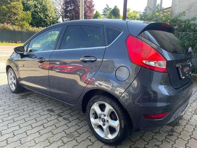Ford Fiesta Fiesta 5p 1.4 16v + Gpl