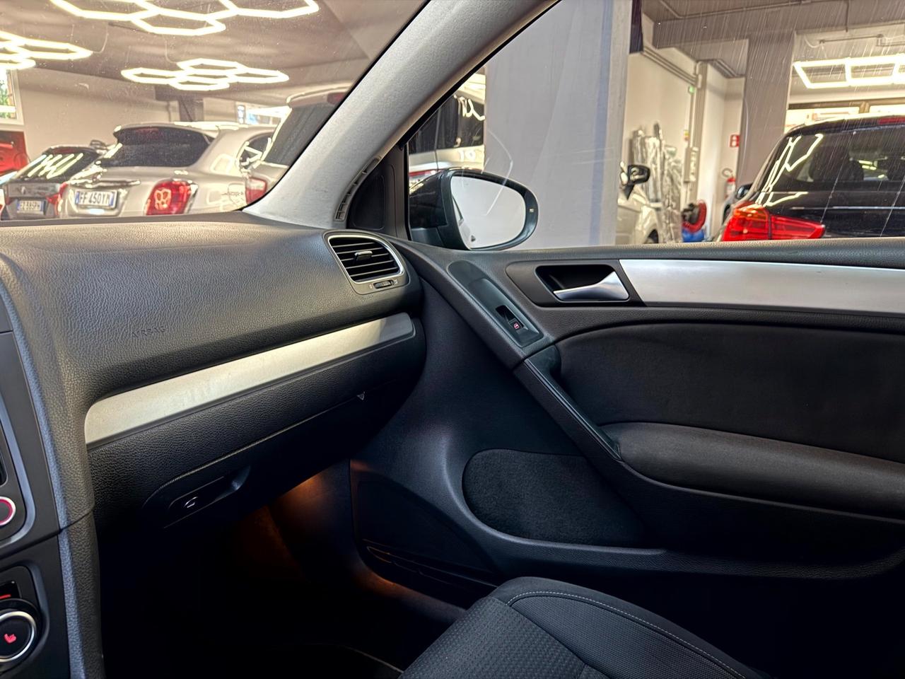 Volkswagen Golf 1.6 TDI LED - FABIANOAUTO