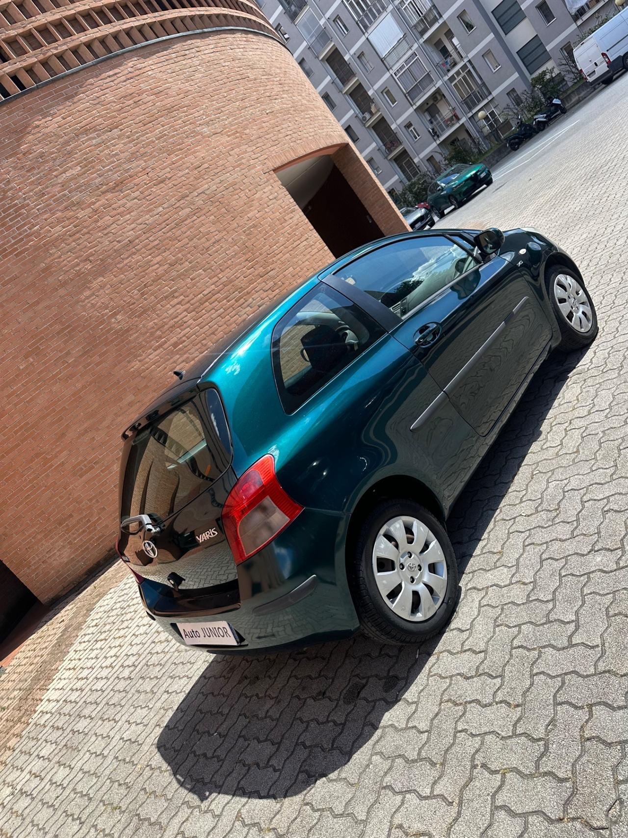 Toyota Yaris 1.4 D-4D 3 porte M-MT Sol