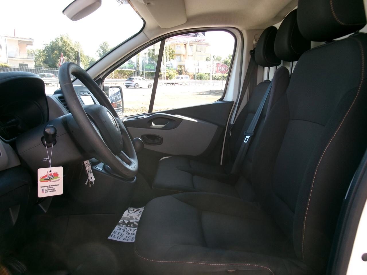Renault Trafic 1.6 DCI 145CV E6 TETTO ALTO NAVI/SENSORI POST *BELLISSIMO*