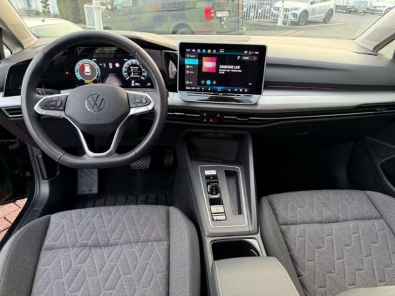Volkswagen Golf Variant 1.5 eTSI ACT Life DSG PDC LED CARPLAY
