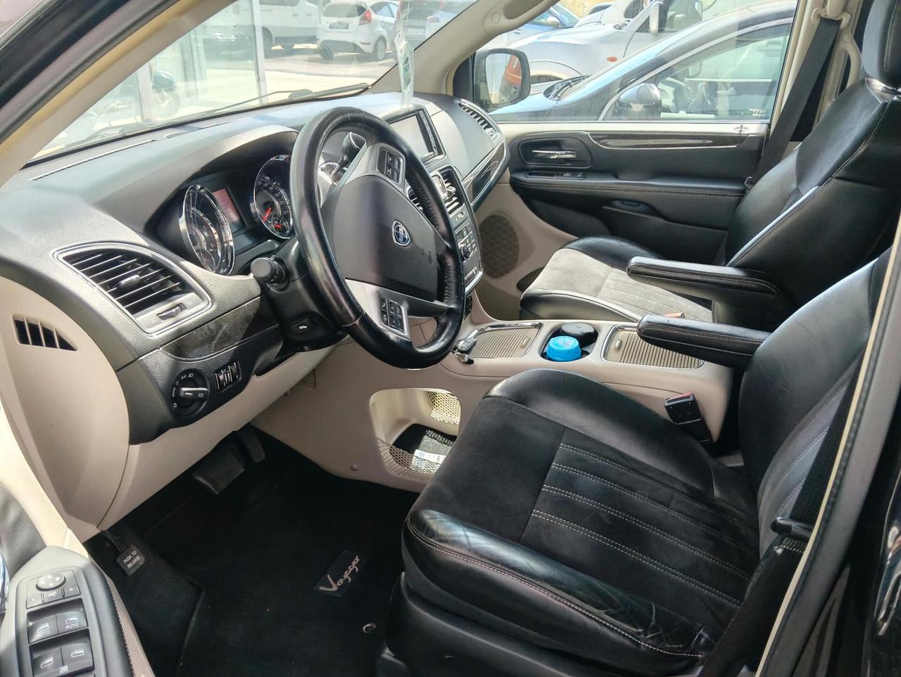 Lancia Voyager 2.8 Turbodiesel Platinum 163 CV