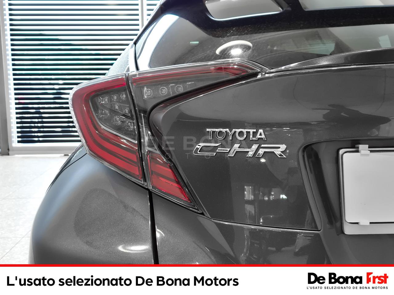 Toyota C-HR 1.8h style 2wd e-cvt my18