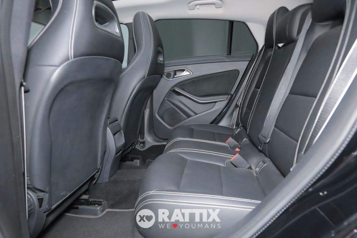 Mercedes-Benz CLA 200 200 d Premium Auto + Night Pack & tetto apribile