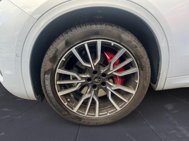 MASERATI Grecale MHEV 300 CV AWD GT