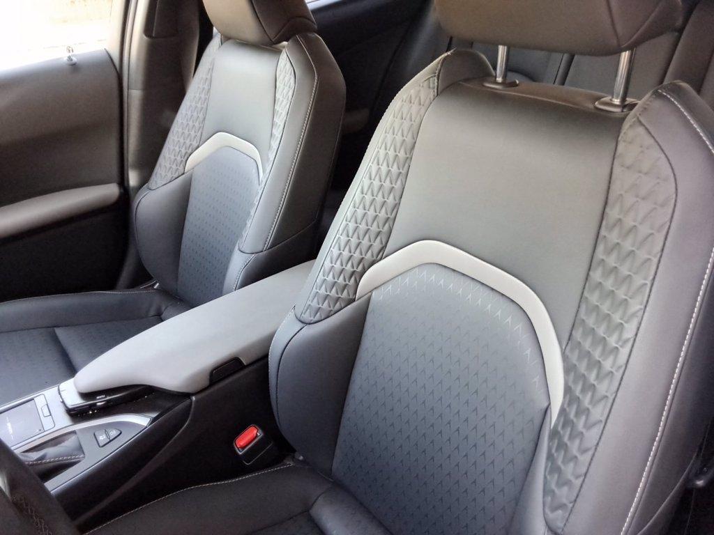 LEXUS UX 2019 250h 2.0 Midnight 2wd cvt del 2021