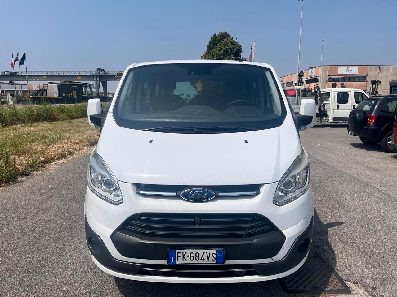 Ford Tourneo Custom Tourneo Custom 310 2.0 TDCi 130CV PC Titanium
