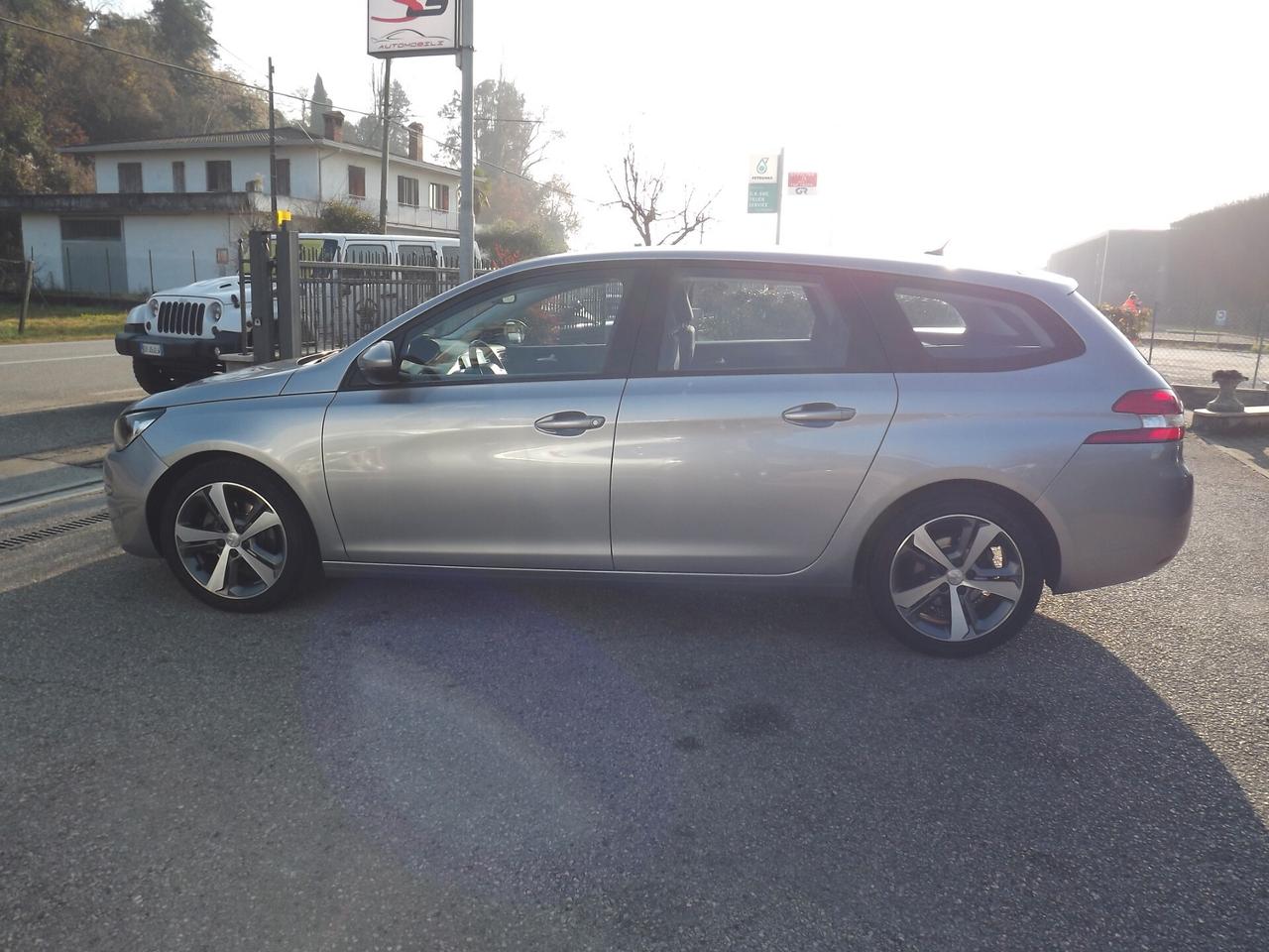 Peugeot 308 BlueHDi 120 S&S SW Allure