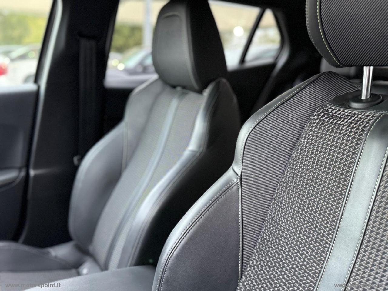 PEUGEOT 2008 PureTech 130 S&S EAT8 GT Line