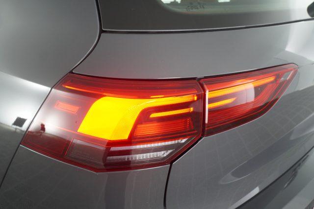 VOLKSWAGEN Golf Golf 1.0 eTSI EVO DSG Life