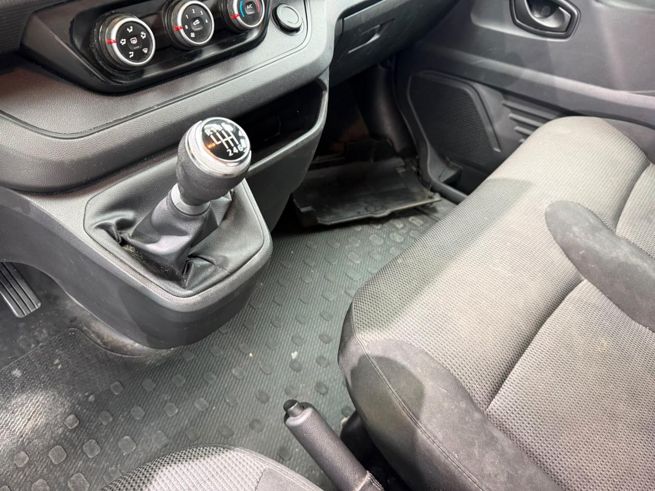 Renault Trafic T27 2.0 dci 110cv L1H1 Ice (895)
