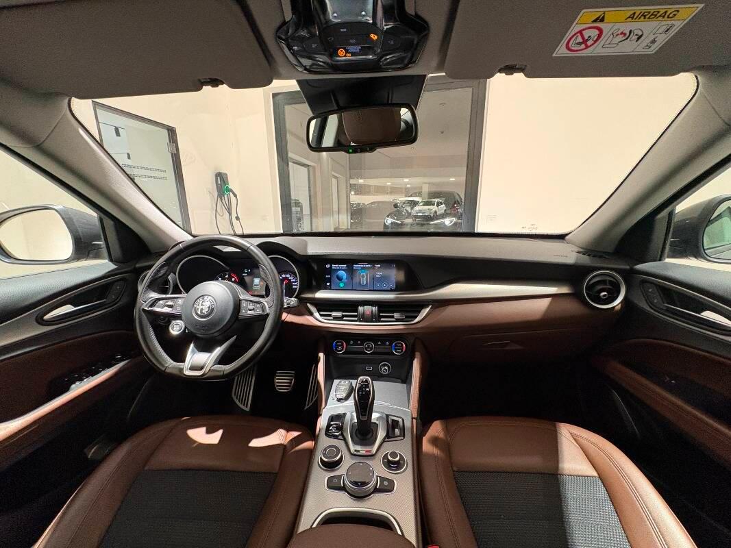 Alfa Romeo Stelvio 2.2 t Sprint Q4 190cv auto