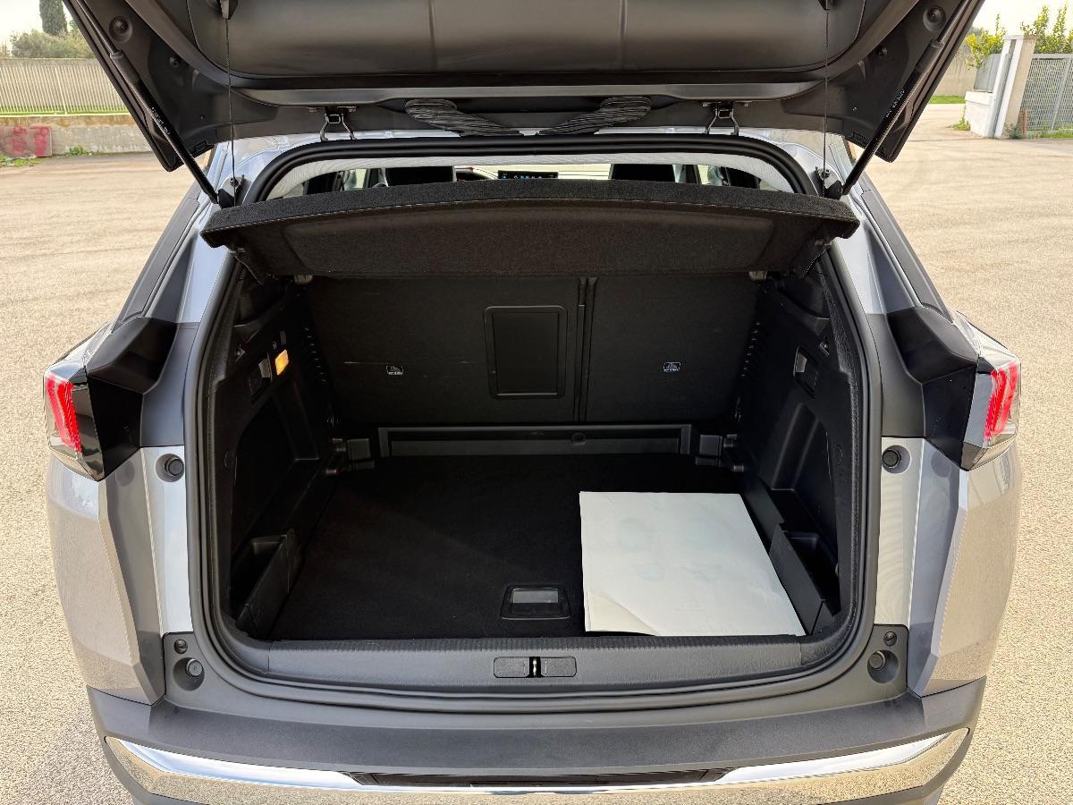 PEUGEOT - 3008 - BlueHDi 130 EAT8 S&S Allure