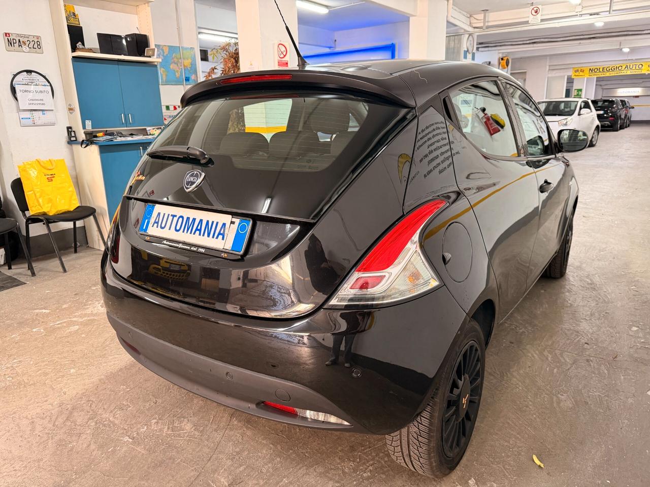 Lancia Ypsilon 1.2 69 CV 5 porte S&S Elefantino Blu