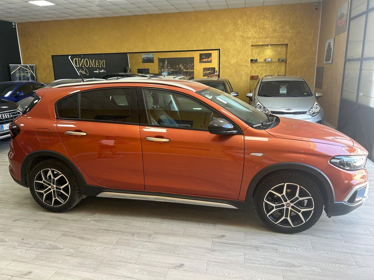 FIAT TIPO CROSS 1.6 Mjet 130 cv “PERFETTA”-2022