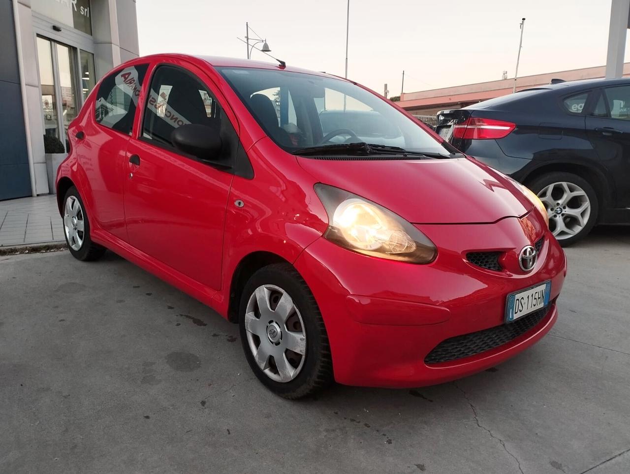 Toyota Aygo 1.0 5 porte
