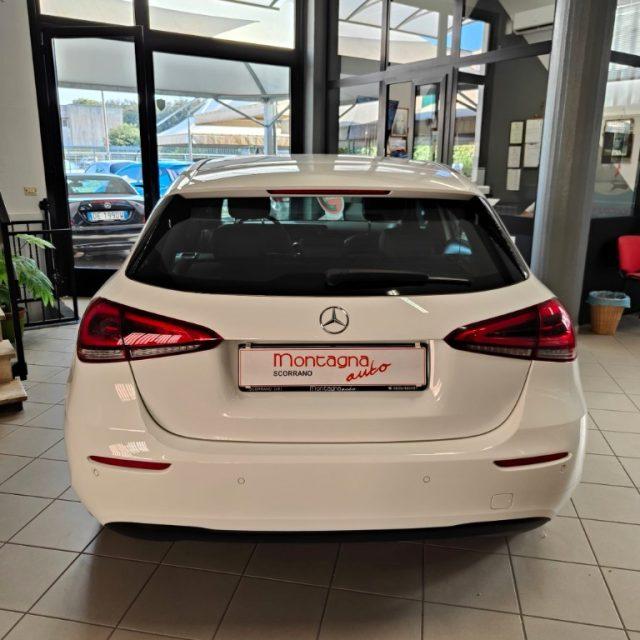 MERCEDES-BENZ A 180 d Automatic Business Extra