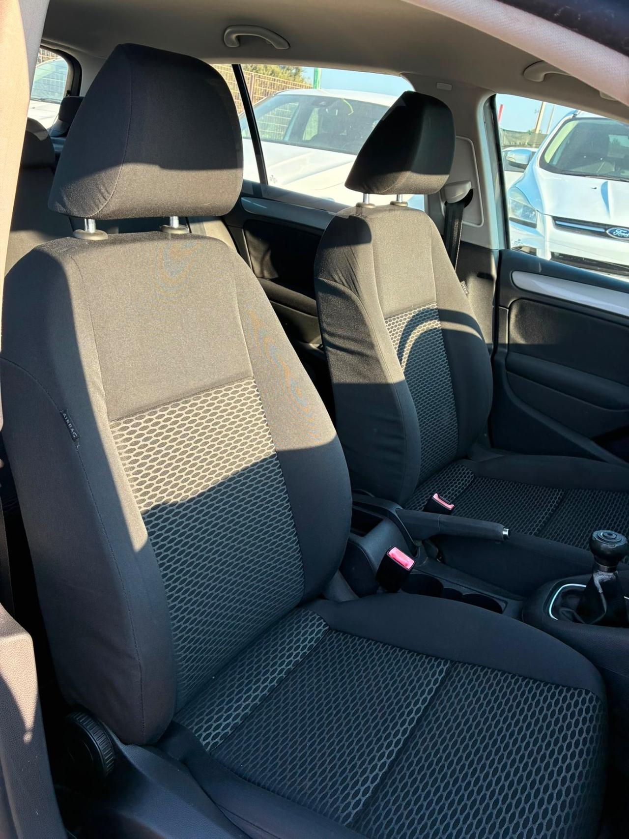 Volkswagen Golf 1.6 TDI DPF 5p. Highline Sportline