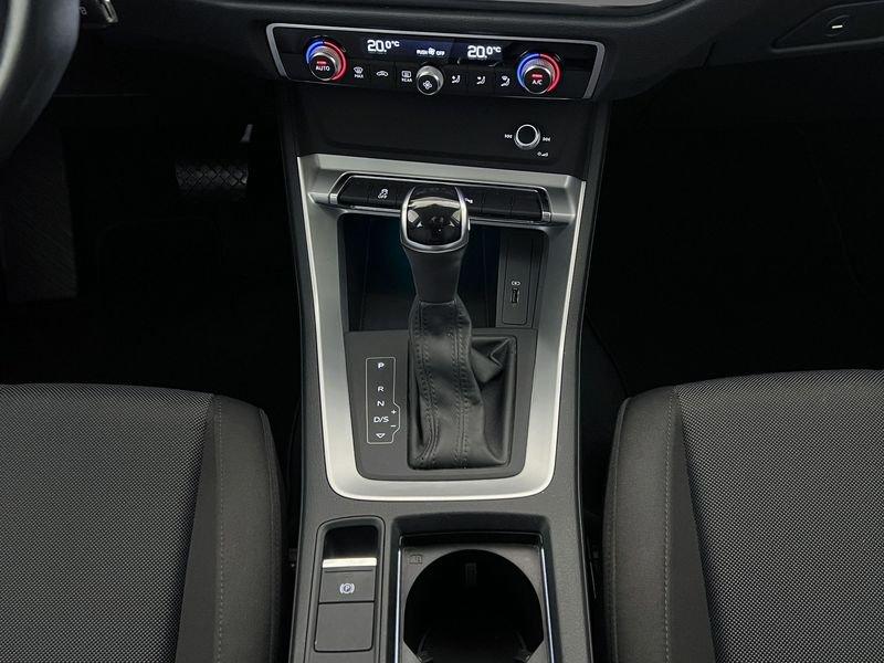 Audi Q3 Q3 35 1.5 tfsi Business Advanced s-tronic