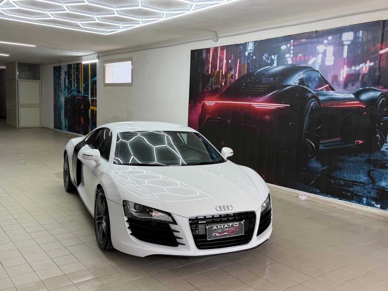 Audi R8 4.2 V8 FSI quattro R tronic