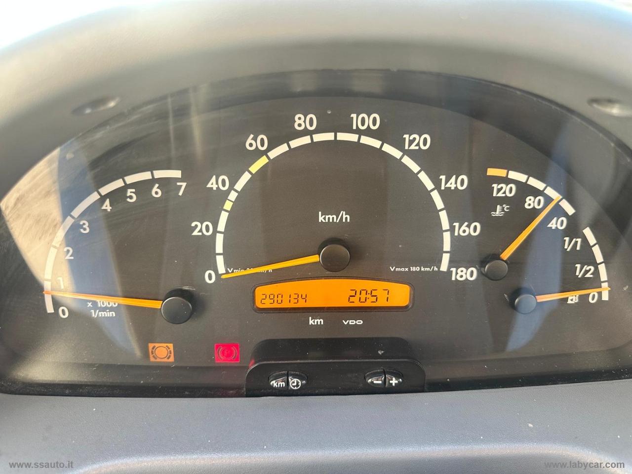 Sprinter K35/28 208 CDI Kombi