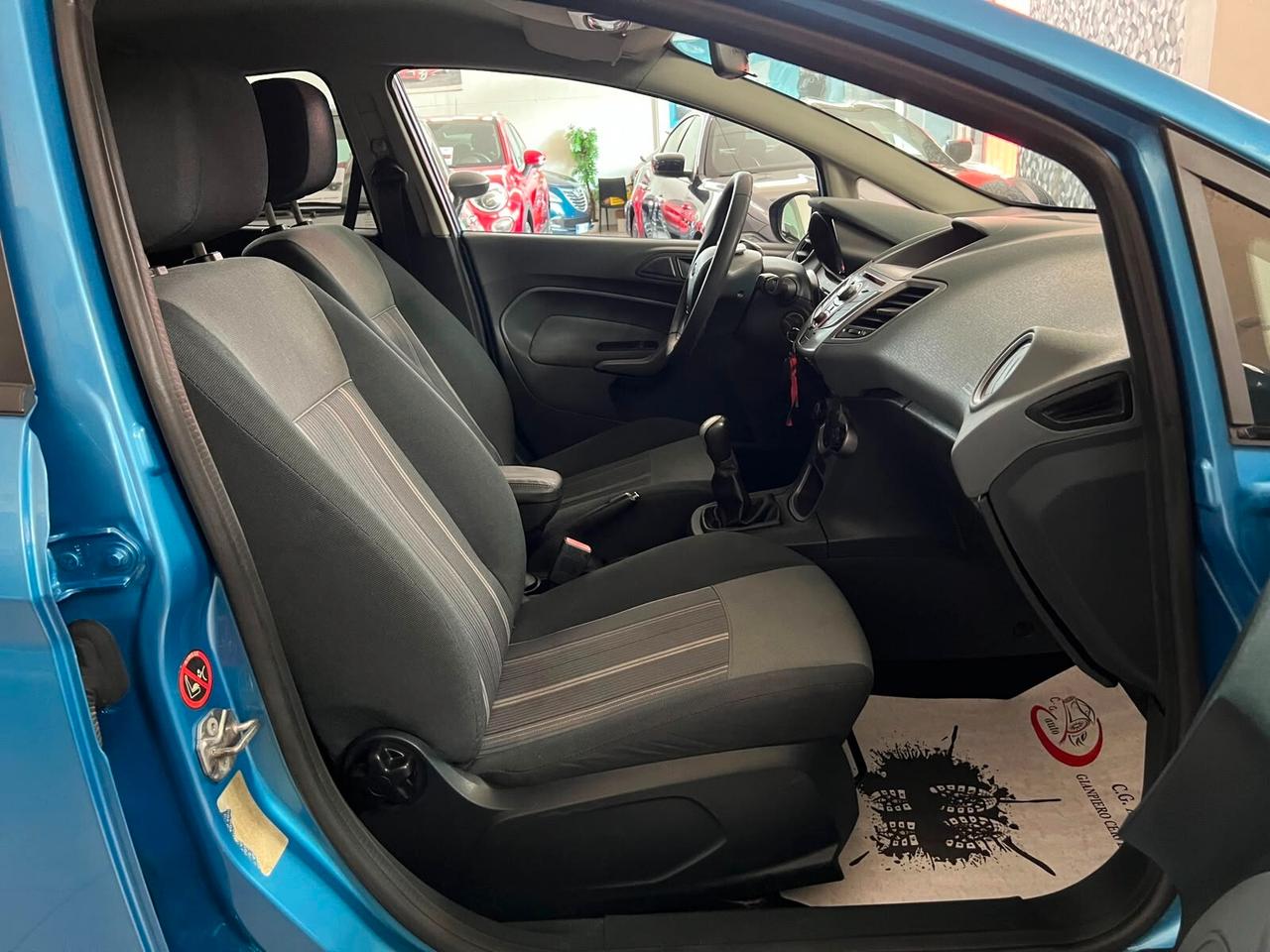 Ford Fiesta 1.4 68 CV TDCi - TITANIUM - 2010