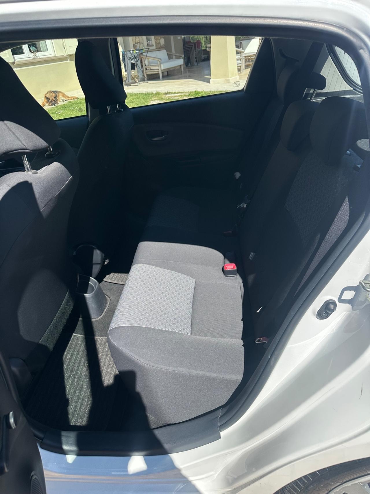 Toyota Yaris 1.0 5 porte Active