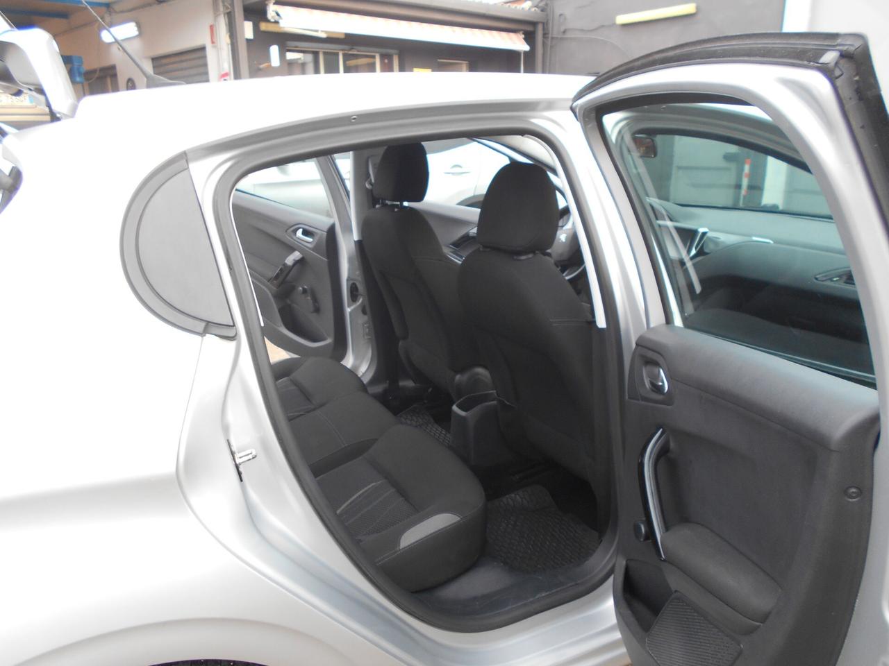 Peugeot 208 1.4 HDi 68 CV 5 porte Active