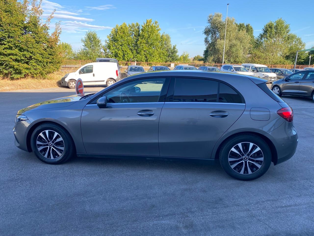 Mercedes A 180d MY23 Soli 19 Mila KM Cambio Automatico
