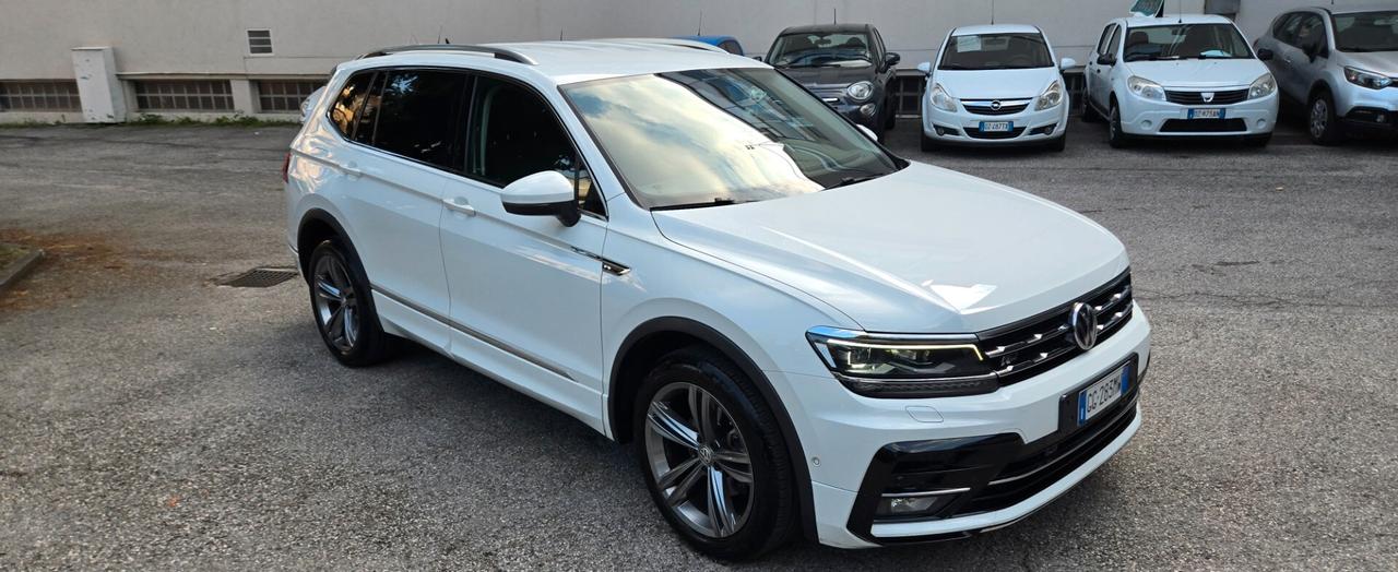 Volkswagen Tiguan Allspace 2.0 TDI SCR DSG R-Line