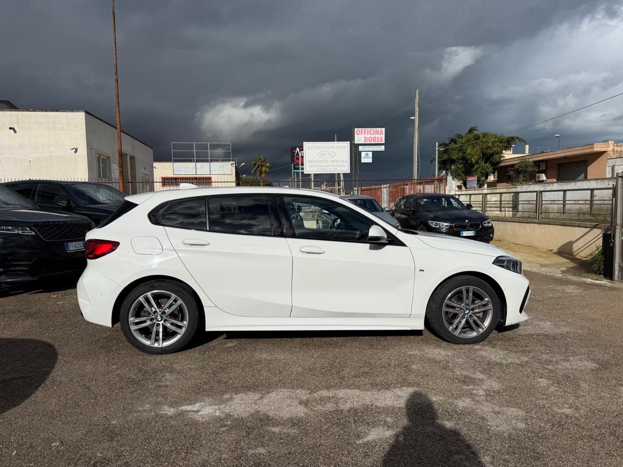 Bmw 118 118d 5p. Msport