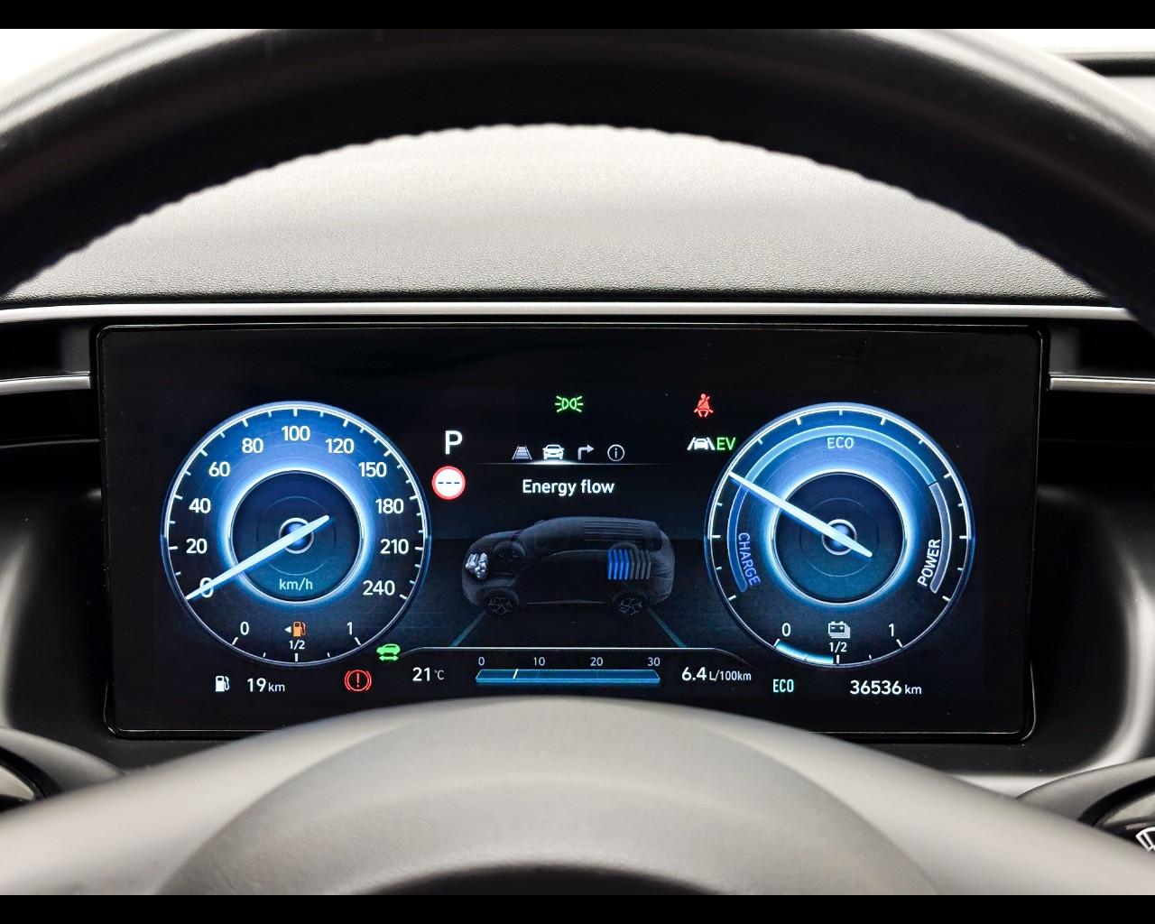 HYUNDAI TUCSON PE 1.6HEV AT 4WD EXELLENCE