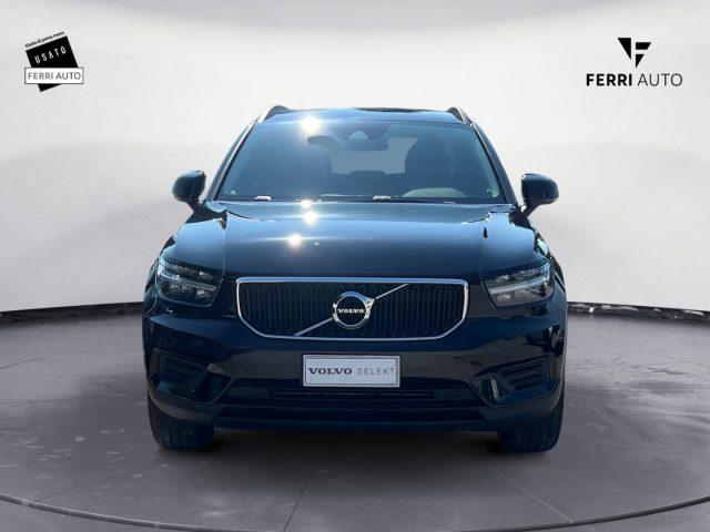 VOLVO XC40 T2 Geartronic Momentum Core