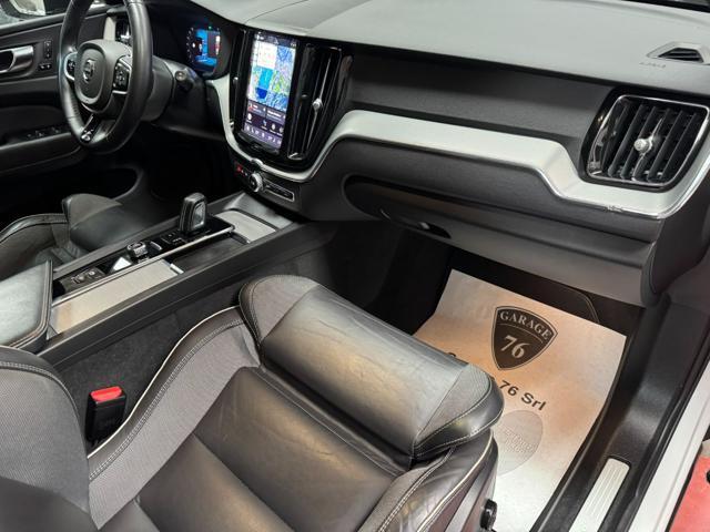 VOLVO XC60 B4 (d) AWD automatico Plus Dark N1 + iva 22%